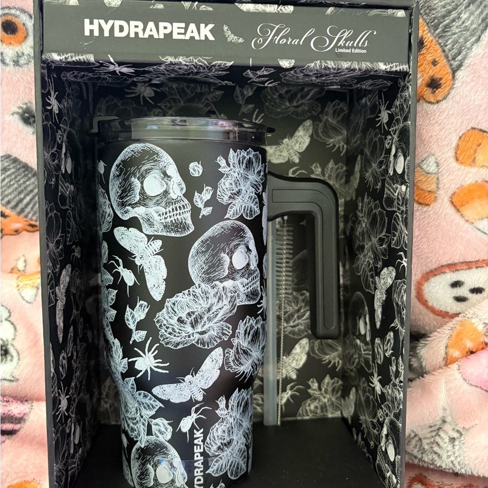 Hydrapeak Floral Skull Tumbler - Black